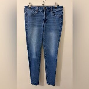 American Eagle Outfitters Light Blue Skinny Jeans